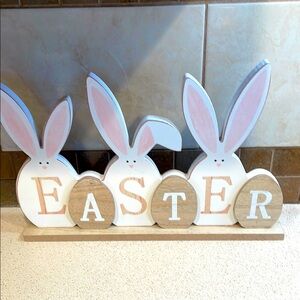 NWT Easter Bunny Wooden Decor in Pink and White 10x15